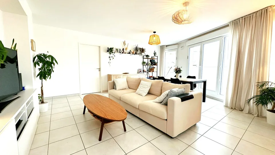 Attika-Wohnung T4 mit Ausnahme Panoramablick auf Berge 92 m² Terrasse von 80 m² – Foto 2 von 13