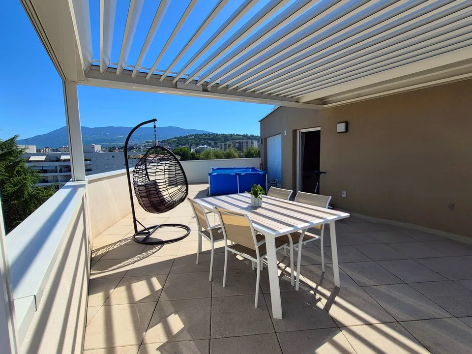 Attika-Wohnung T4 mit Ausnahme Panoramablick auf Berge 92 m² Terrasse von 80 m² – Foto 10 von 13
