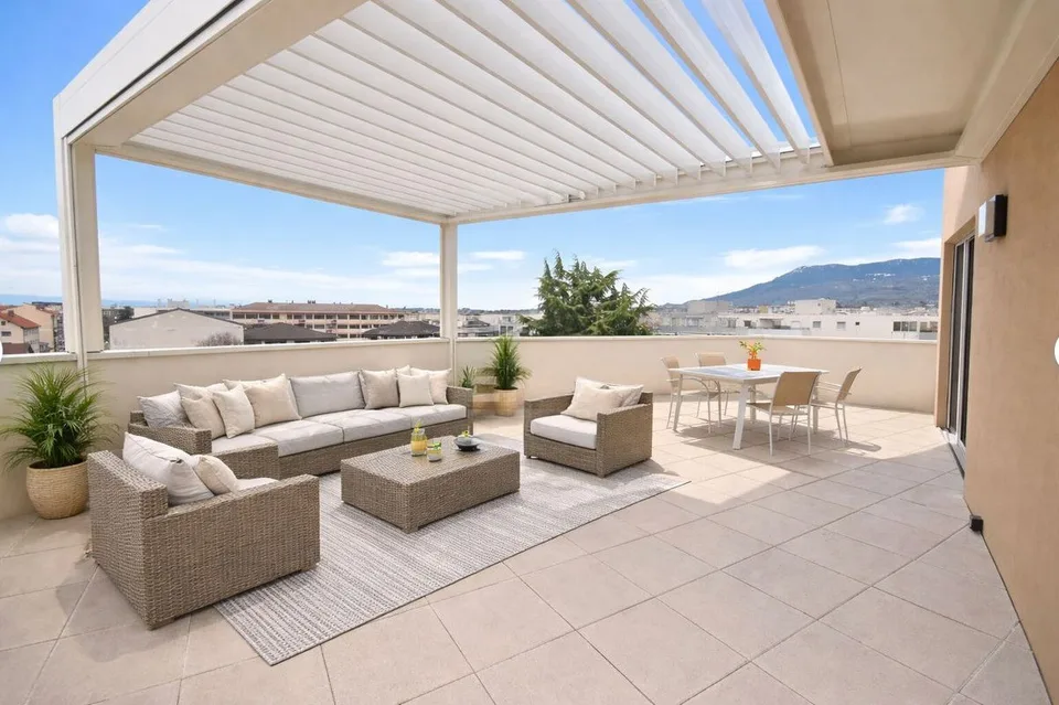 Attika-Wohnung T4 mit Ausnahme Panoramablick auf Berge 92 m² Terrasse von 80 m² – Foto 3 von 13