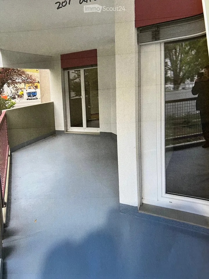 Helles 3.5-Zimmer-Wohnung in grüner Umgebung, nahe bei den Einrichtungen