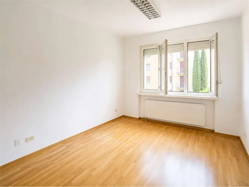LUGANO LORETO | GROßZÜGIGE RÄUME, MAßGEFERTIGTE WOHNUNG – Foto 7 von 13