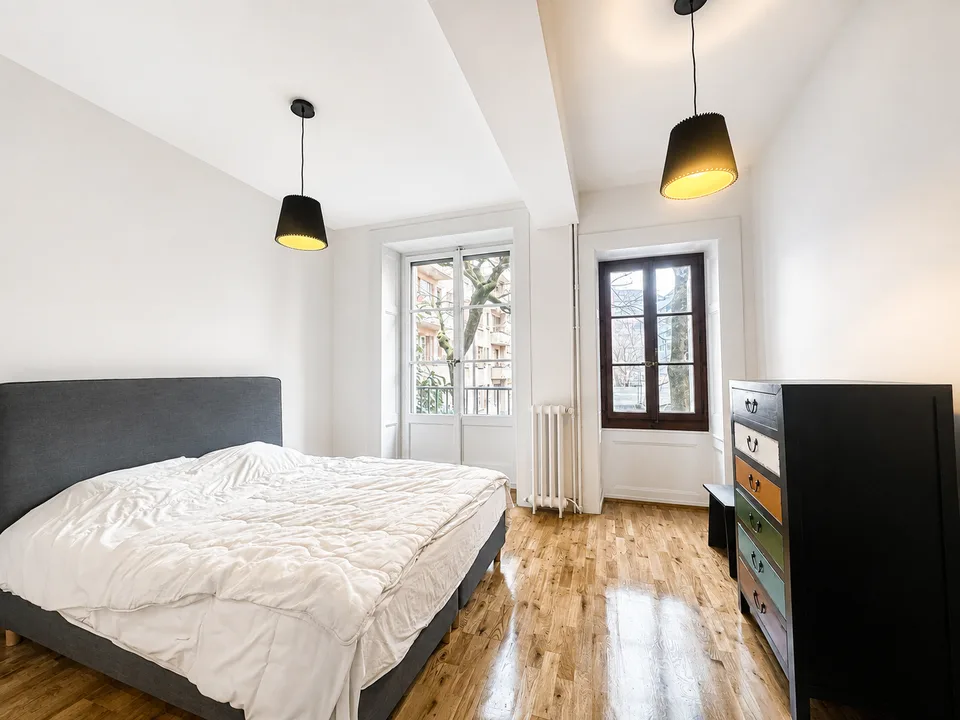 Bright 5.5-room apartment for rent – Rue de Lausanne, Geneva