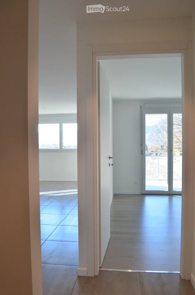 Lumino luminoso, appt. 2 .5 incl. parking+conguagl. affare!!