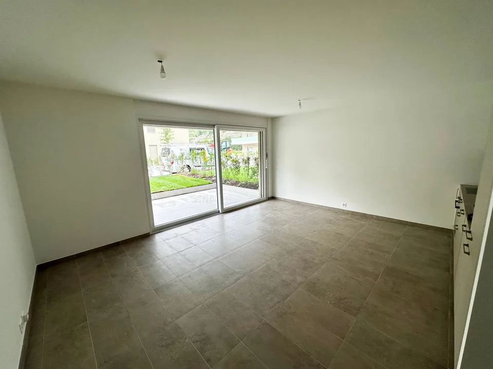 Uvrier / Sion – New 2.5-room apartment with parking space