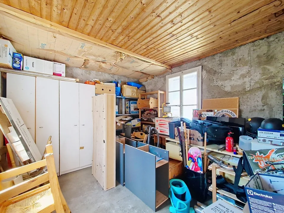Grône, maison de 4.5 pièces de 151 m2 avec extérieures verdoyant et 2 places de parc – photo 16 sur 50