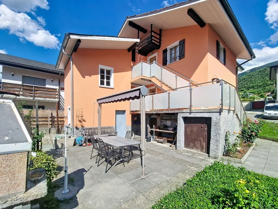 Grône, maison de 4.5 pièces de 151 m2 avec extérieures verdoyant et 2 places de parc – photo 18 sur 50