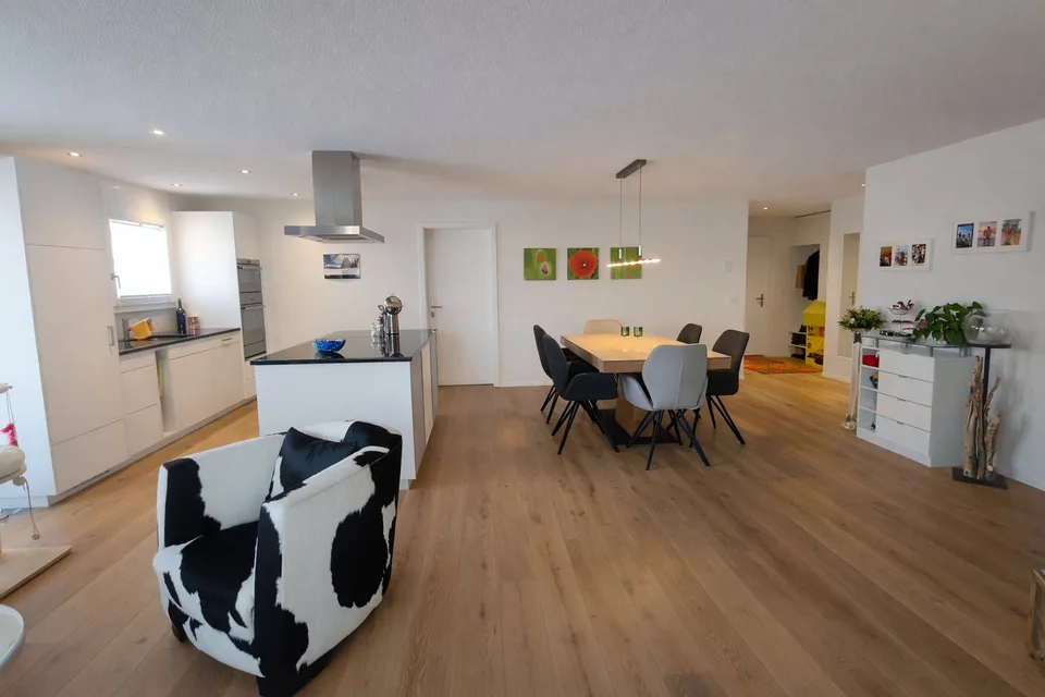 Moderne 4.5-Zimmer-Wohnung im Erdgeschoss in Konolfingen inkl. Doppeleinstellhallenplatz – Foto 6 von 20