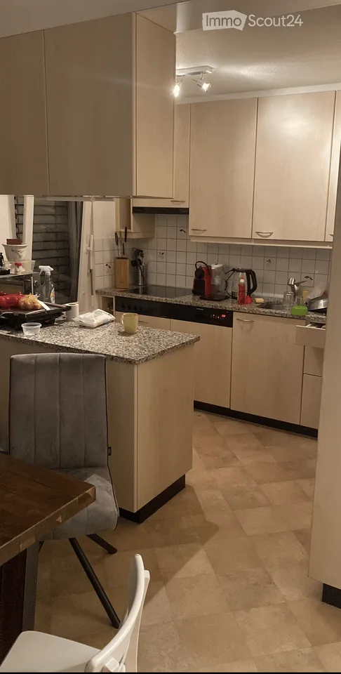 Charming 4.5-room apartment with balcony in Flumenthal