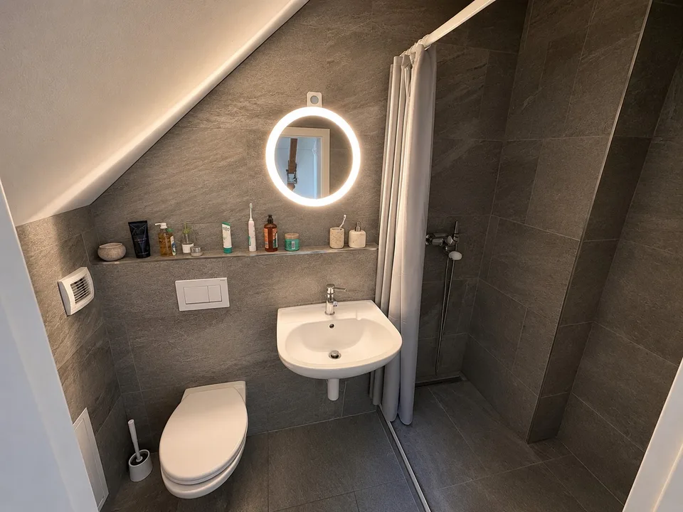 110 m² attic apartment in Fischbach-Göslikon from 01.11