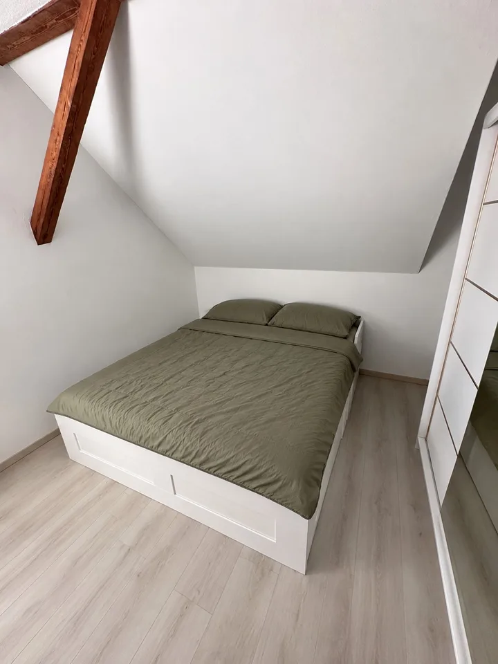 110 m² attic apartment in Fischbach-Göslikon from 01.11