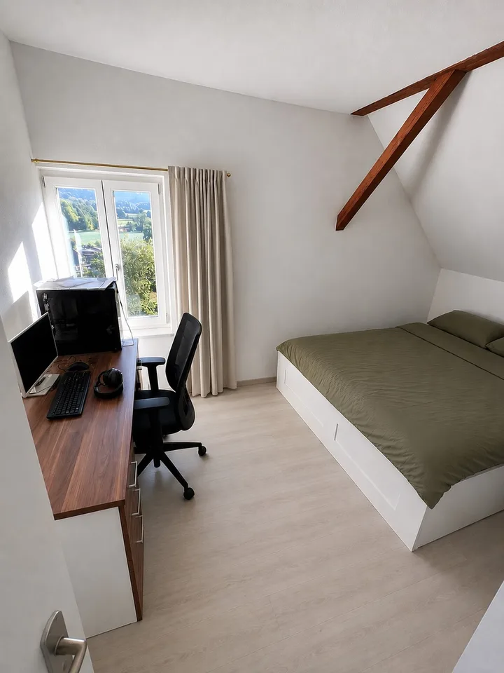 110 m² attic apartment in Fischbach-Göslikon from 01.11