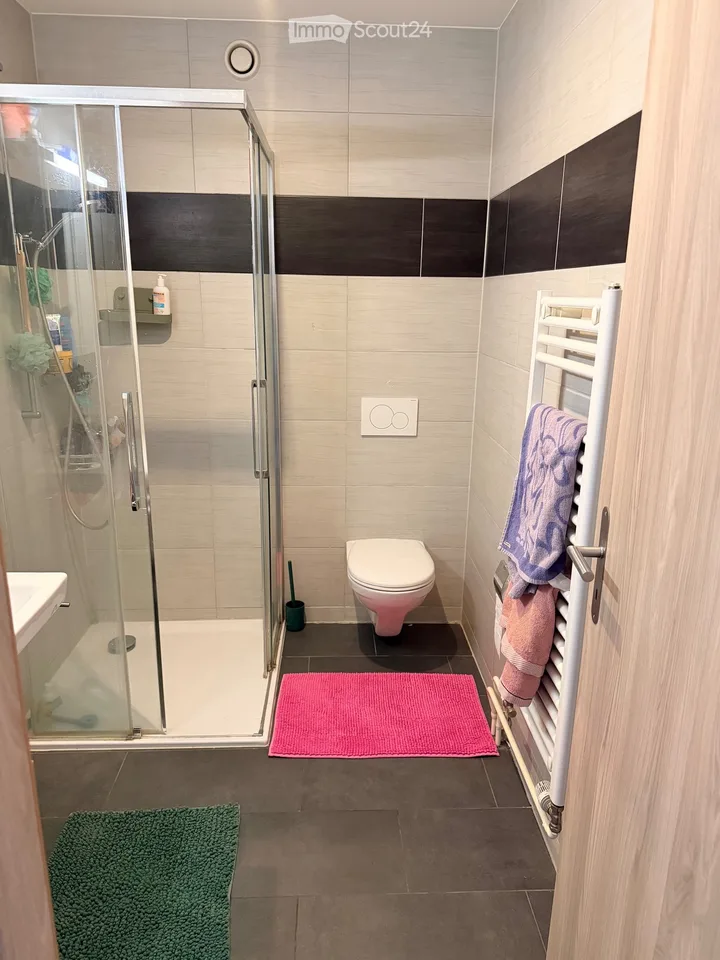 Übernahme des Mietvertrags: 3,5 Zimmer modern & ruhig
