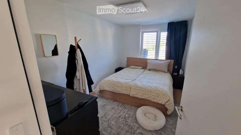 Bright 85 m² Attic Apartment in Zürich