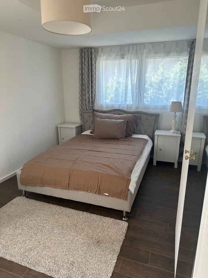 Chambre à louer pour étudiante Wavre / La Tène