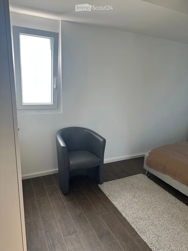 Zimmer zur Miete für Studentin Wavre / La Tène
