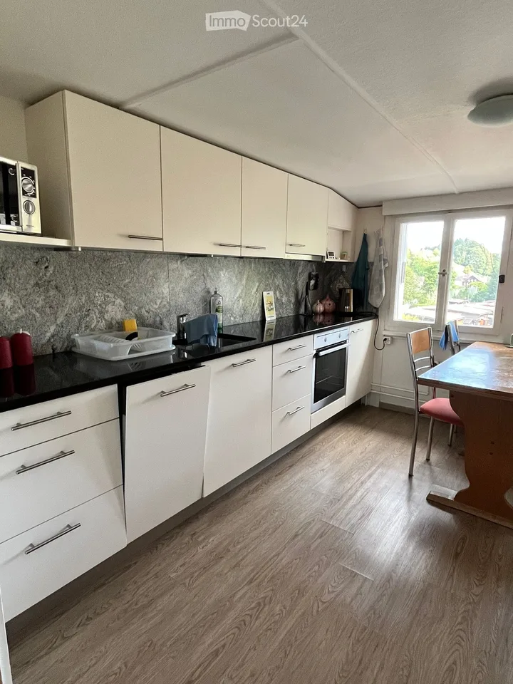 Charmante 3.5-Zimmer-Wohnung in Necker – Tierfreundlich & Familiengerecht