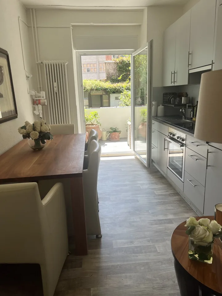 Sehr ruhige Garten 3 1/2 Wohnung im EG nur wenige Min. zu Fuss an Rhein