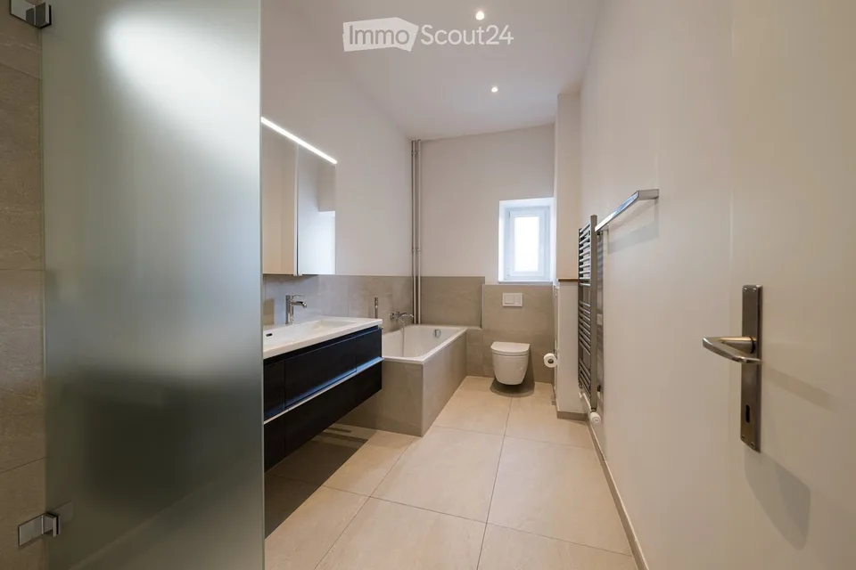 Renovierte Altbau-Wohnung 5 Minuten vom Bahnhof Basel und Tellplatz