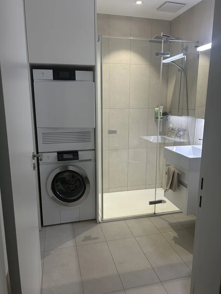 Exclusive 3.5-room rental apartment in Zürich-Höngg with panoramic view