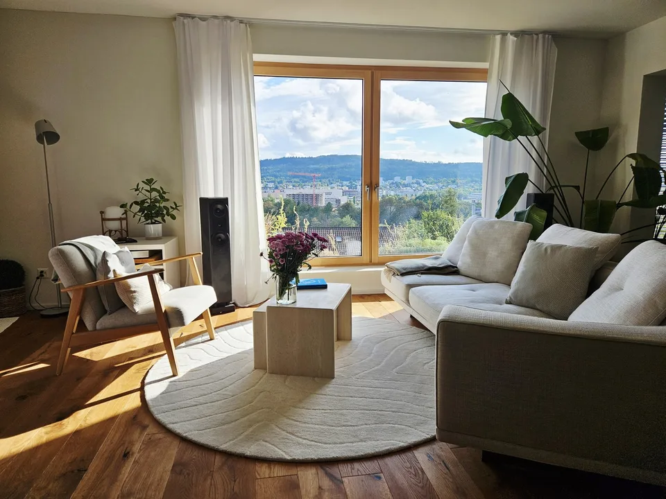 Exklusive 3.5-Zimmer-Mietwohnung in Zürich-Höngg mit Panoramablick