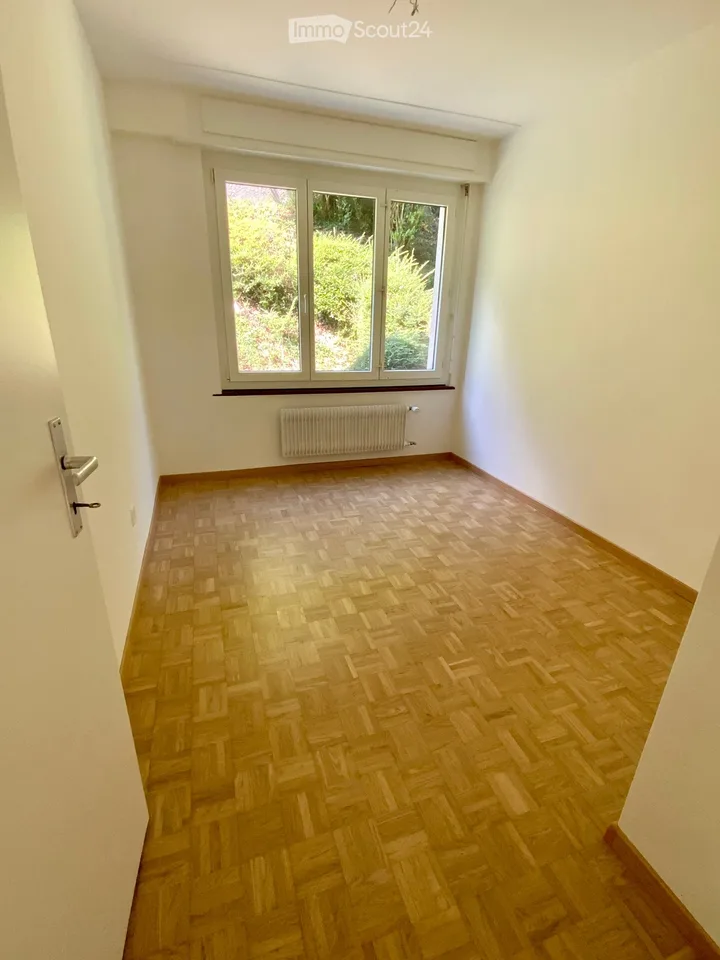 Wohnung mit 3 Zimmern renoviert
