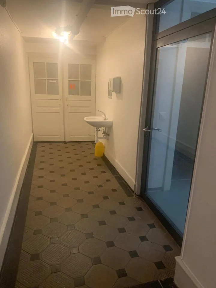 Commercial space / Offices