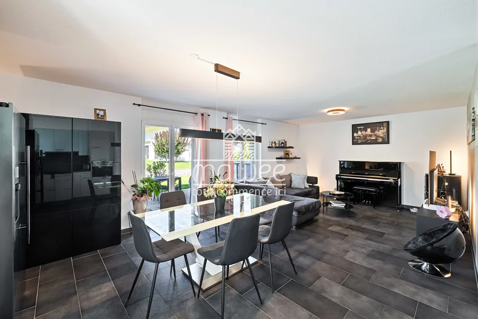 Einzelvilla mit 4 Schlafzimmern und großzügigem Keller! – Foto 5 von 26