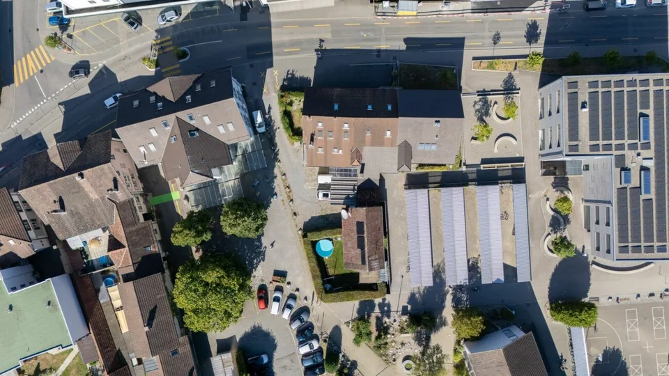 Casa residenziale e commerciale nel centro di Schöftland - possibilità di utilizzo polivalenti – foto 10 di 12