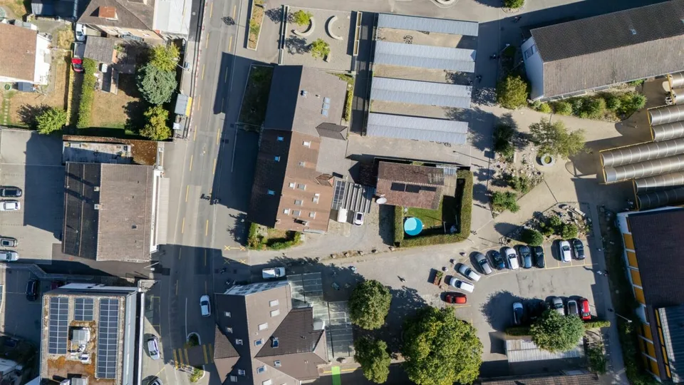 Casa residenziale e commerciale nel centro di Schöftland - possibilità di utilizzo polivalenti – foto 11 di 12