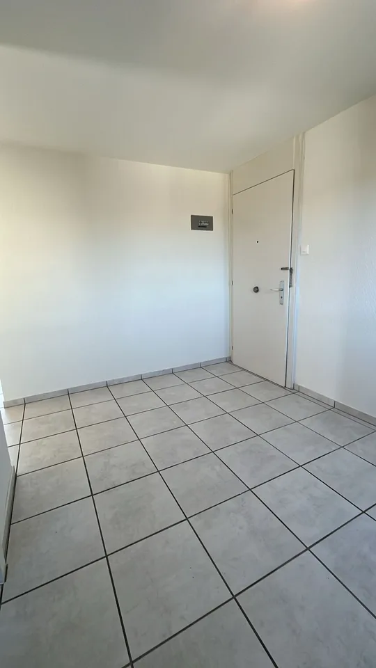 Spacious - bright - IDEAL FOR YOU! First month of rent offered! – photo 6 of 13