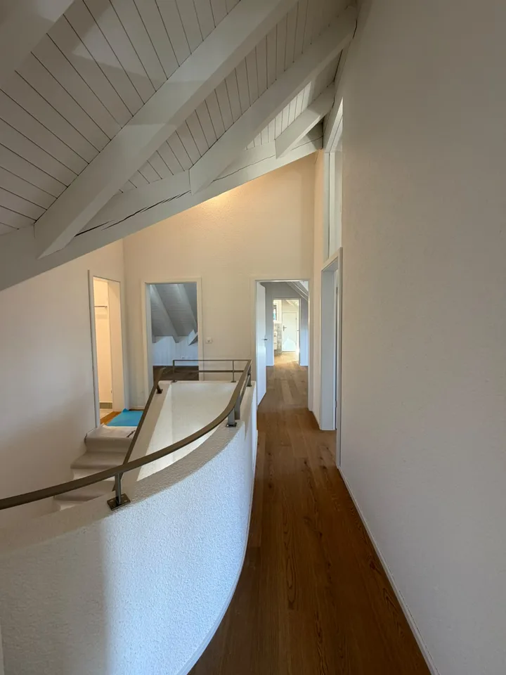 Exklusiv saniertes Einfamilienhaus mit hochwertiger Ausstattung – Foto 12 von 27