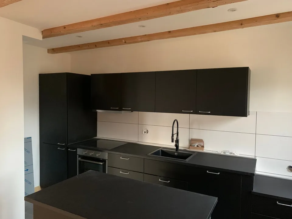 Appartamento duplex di 4 locali sotto il tetto a Péry
