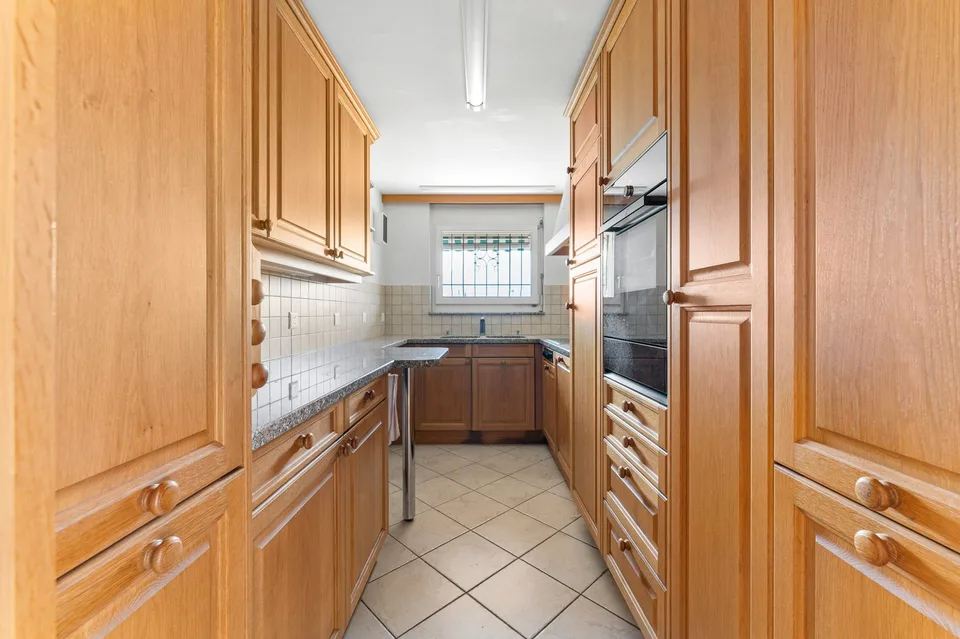 Charmant appartement 3.5 pièces avec terrasse et panorama lacustre de rêve à Oberhofen sur le lac de Thoune – photo 6 sur 12