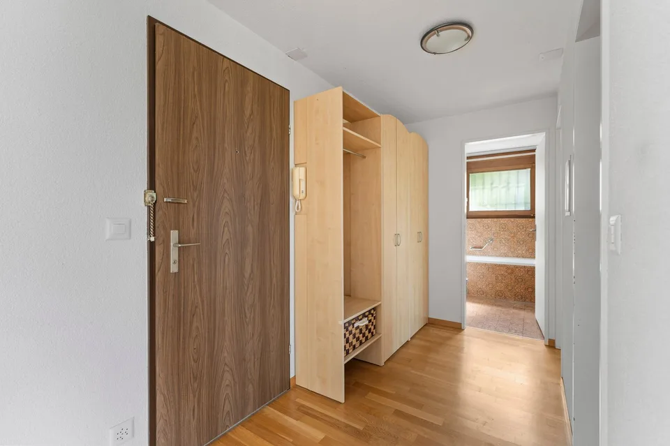 Charmant appartement 3.5 pièces avec terrasse et panorama lacustre de rêve à Oberhofen sur le lac de Thoune – photo 5 sur 12