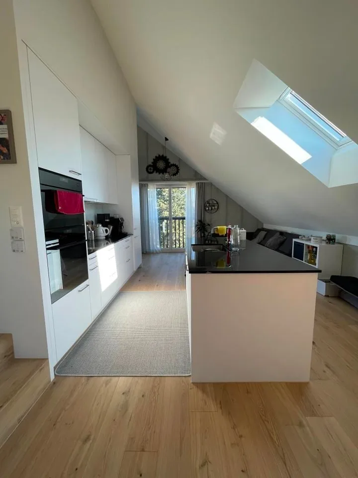 Moderne Dach-Maisonettewohnung mit Charme an ruhiger Lage – Foto 8 von 10
