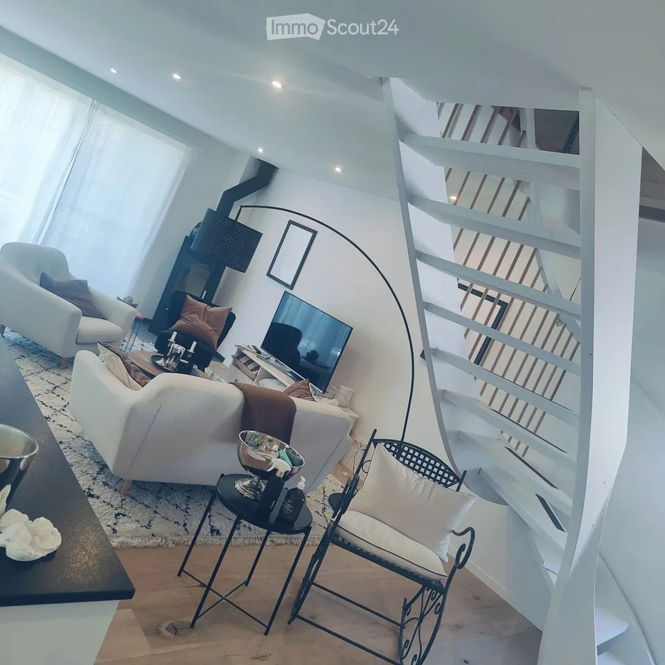 Beautiful cozy duplex / maisonette apartment in Grüningen
