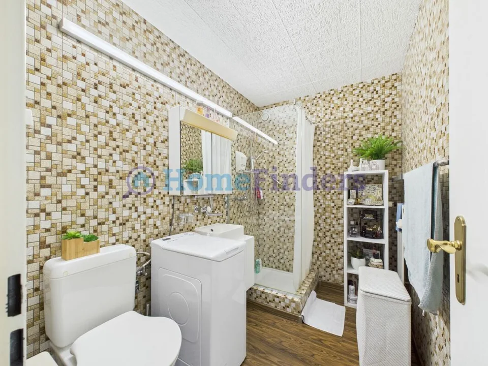 Spazioso con giardino privato e vista sul verde! – foto 8 di 17