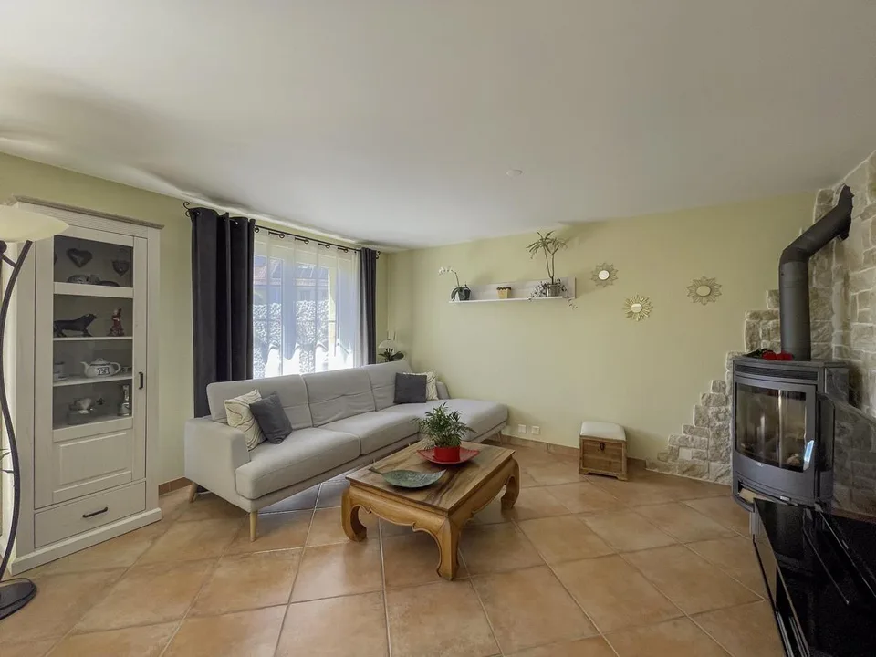 Beautiful Semi-Detached House, Furnished - Fixed-Term Rental (November 1, 2026 to June 30, 2027)
