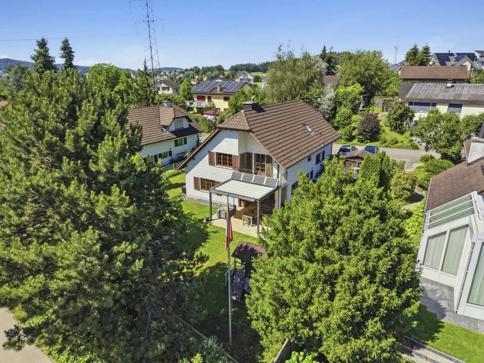Freistehendes Familienhaus mit Charme, Privatsphäre und sonnigem Gartenparadies – Foto 30 von 30