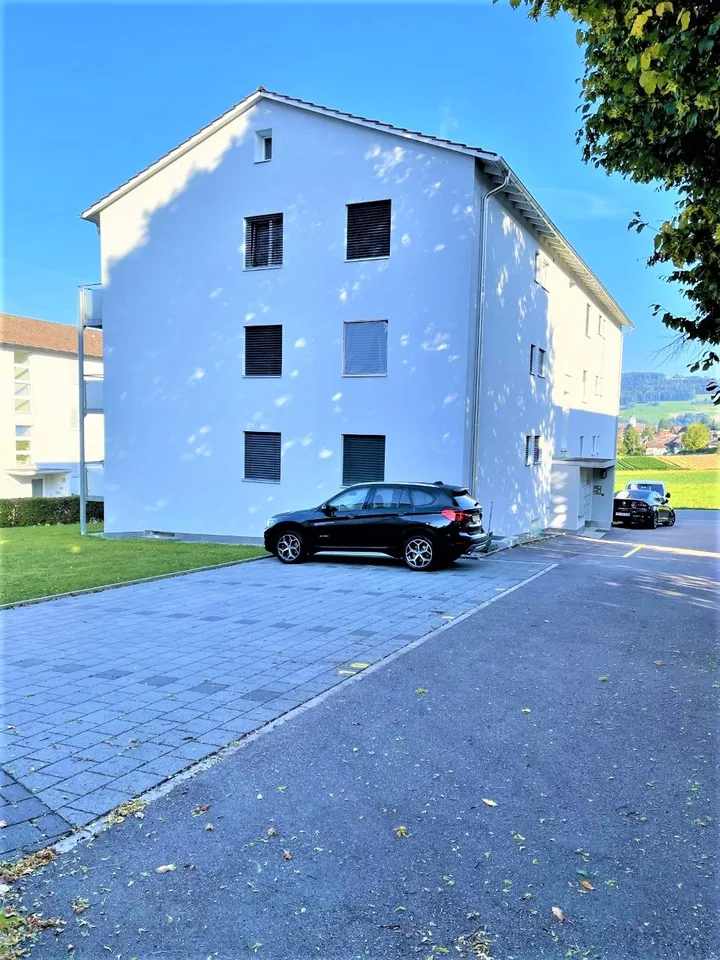 TOP Appartement Moderne à Prix Raisonnable 3.5 Pièces en Lieu Calme