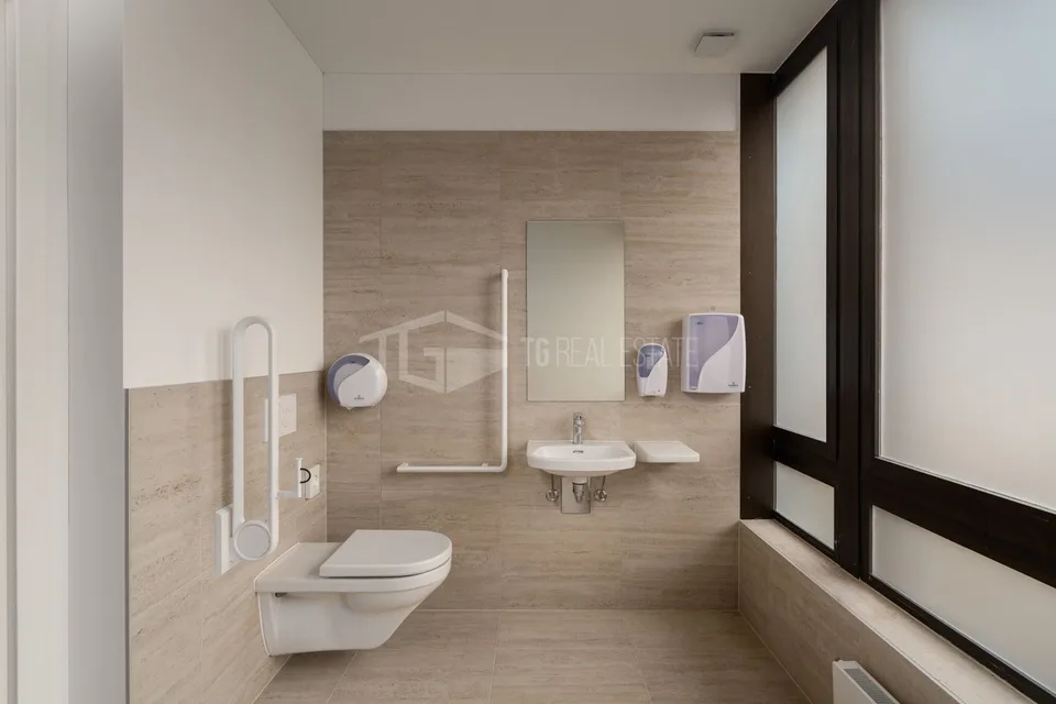 MODERNES 7-ZIMMER-BÜRO IN MOLINO NUOVO – Foto 13 von 13