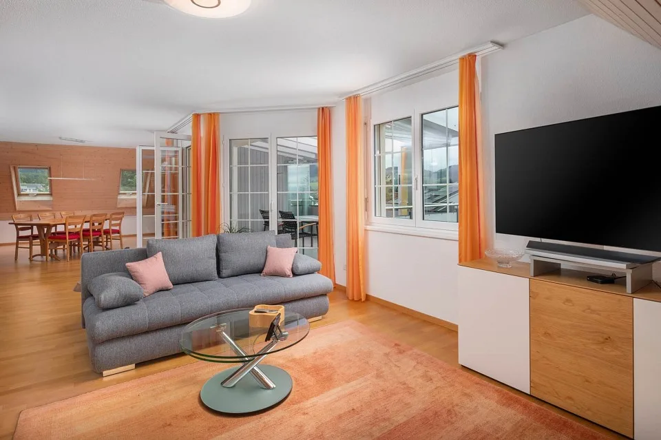 4.5 Zimmer Wohnung in Adetswil – Foto 3 von 13