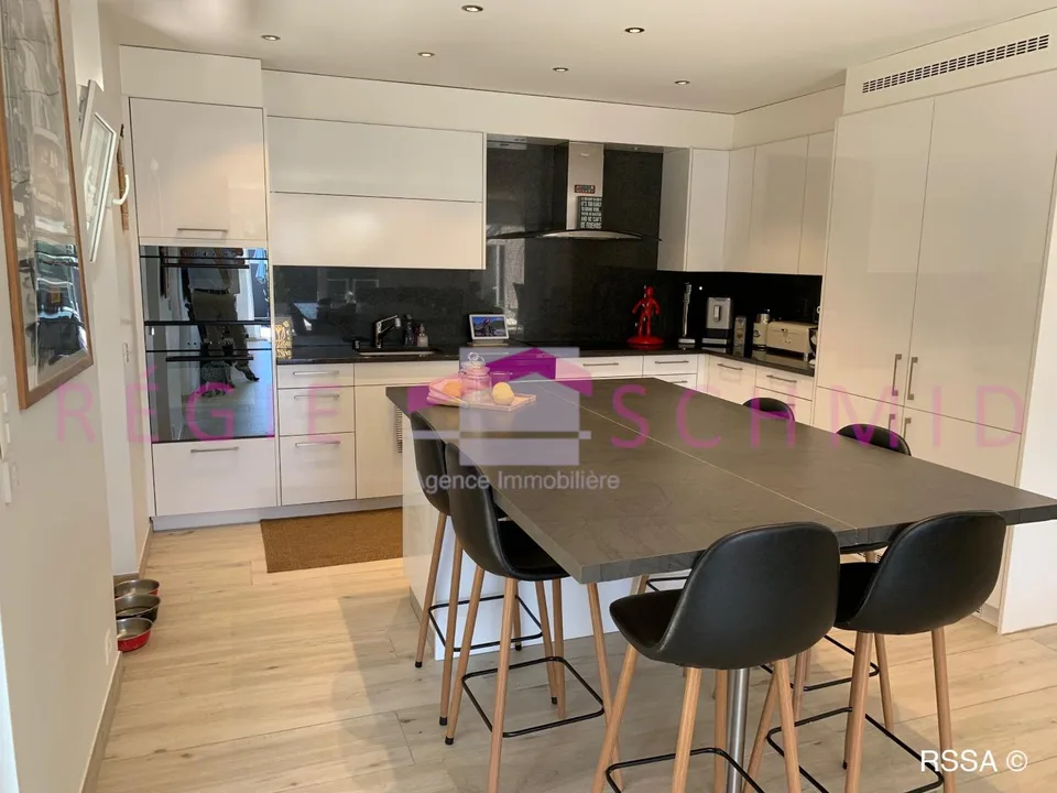 Villa indipendente in zona tranquilla con vista aperta – foto 8 di 26