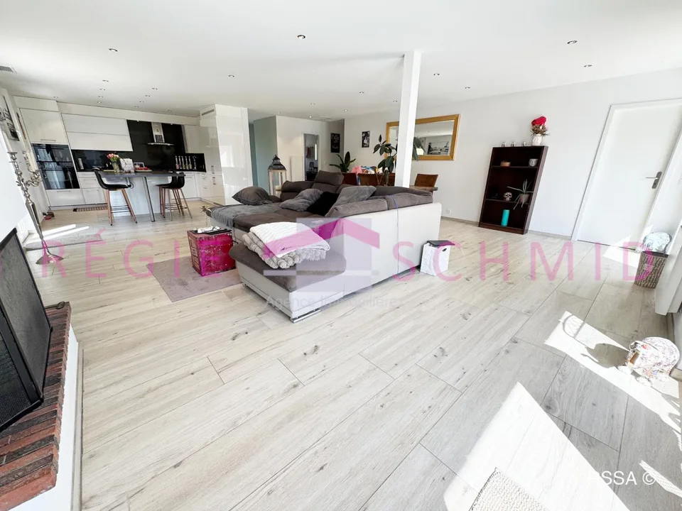 Villa indipendente in zona tranquilla con vista aperta – foto 7 di 26
