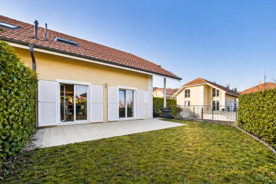 Familienvilla mit 5,5 Zimmern, Garten und Garage – Foto 13 von 27