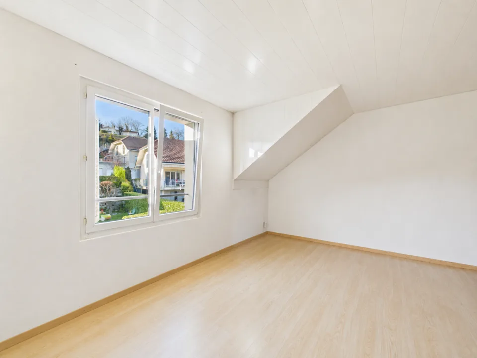 Familienvilla mit 5,5 Zimmern, Garten und Garage – Foto 5 von 27