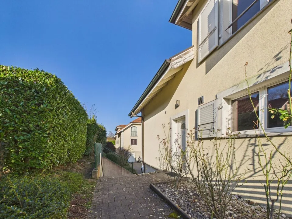 Familienvilla mit 5,5 Zimmern, Garten und Garage – Foto 14 von 27