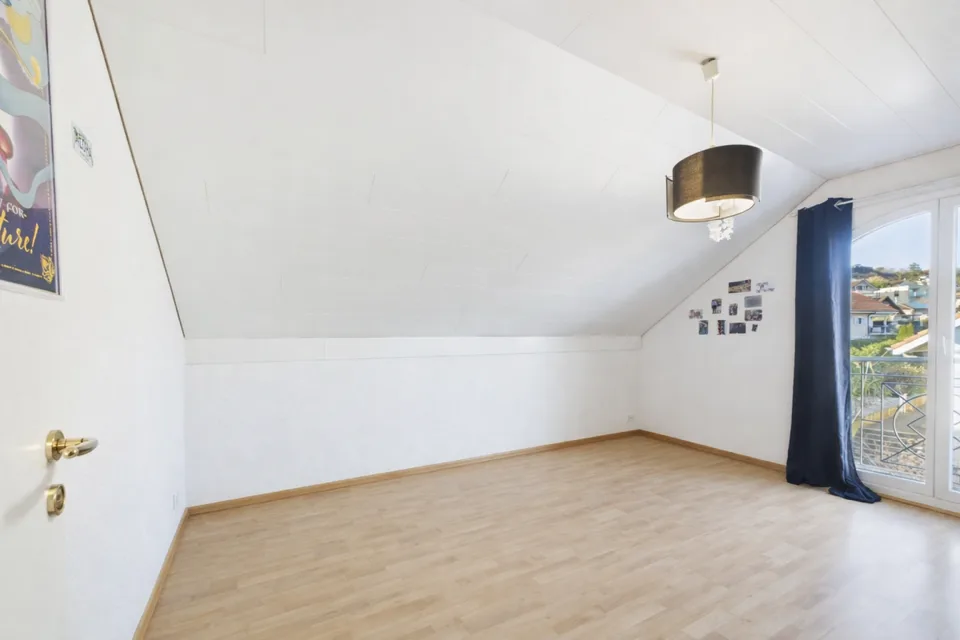 Familienvilla mit 5,5 Zimmern, Garten und Garage – Foto 6 von 27