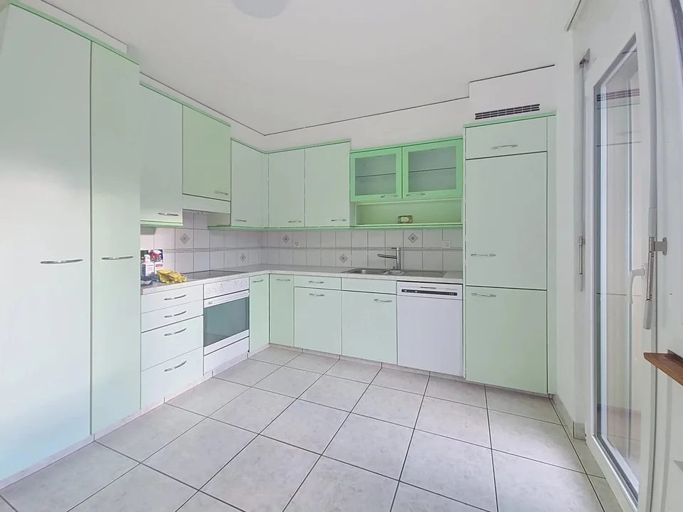 Magnifico appartamento di 3,5 locali a Sierre, vicino al Lago Géronde! – foto 7 di 26