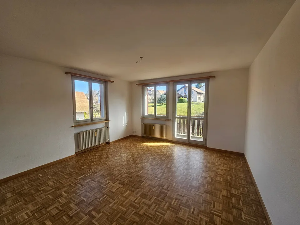 Helle 4.5-Zimmer-Wohnung mit Balkon in Schwarzenburg mieten